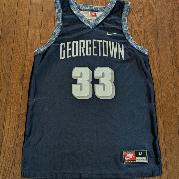 Vintage Georgetown Nike '33' (Ewing/Mourning) Jersey Made in USA - Size M (22x32 - Picture 1 of 5